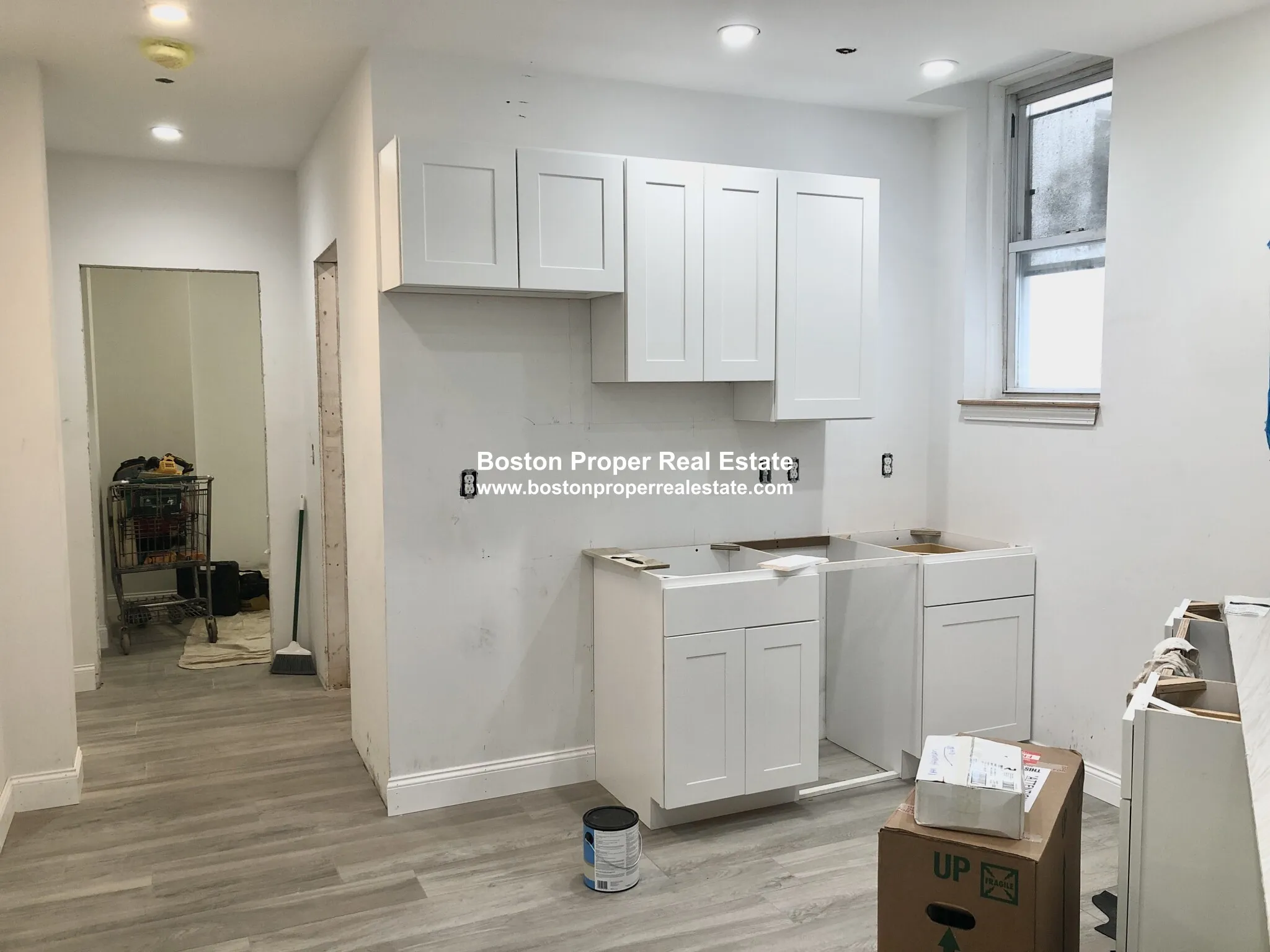4 bed, 1 bath apartment for rent at 64 Charlesgate East Unit B2, Fenway — photo 3 of 10