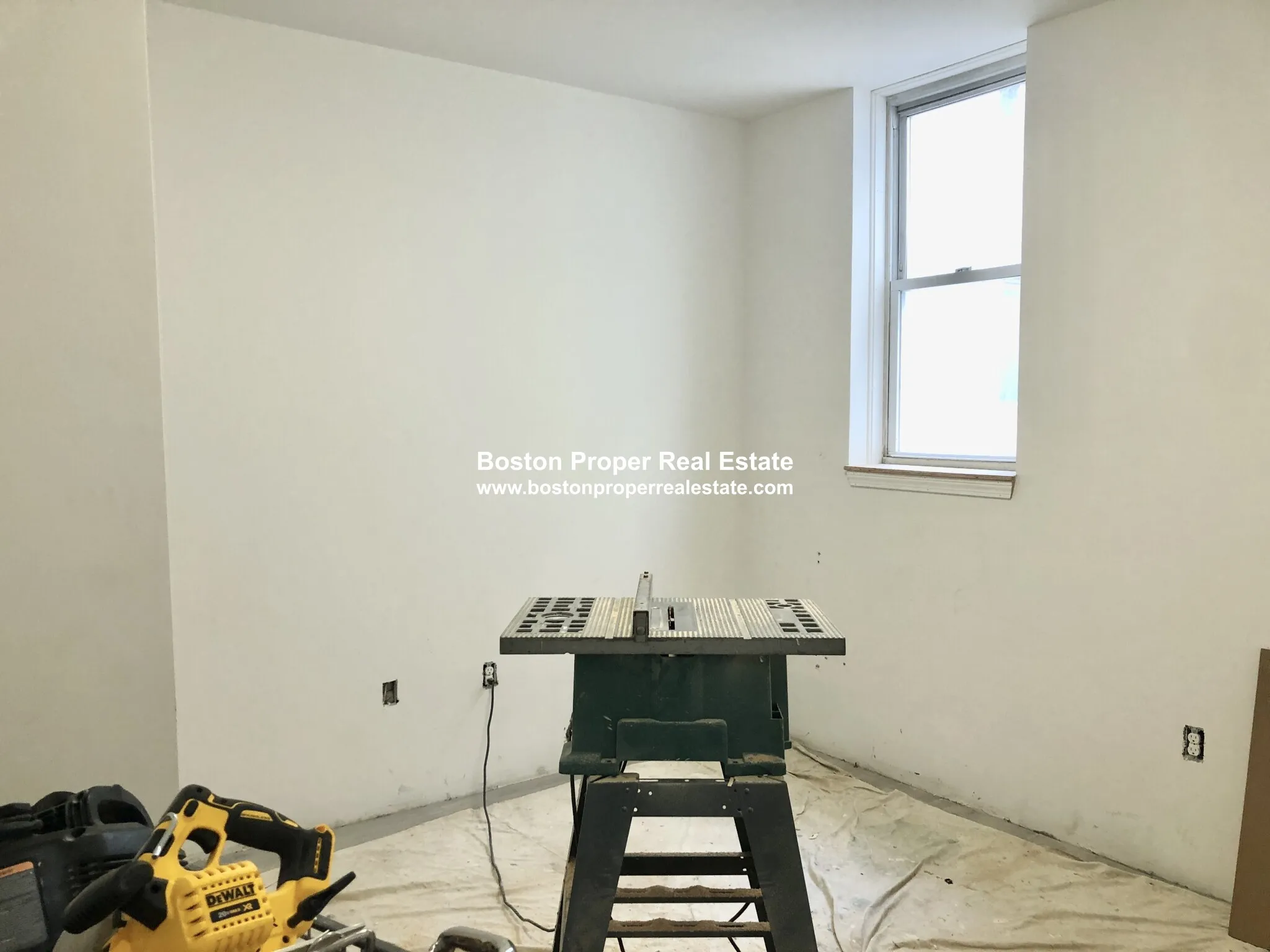 4 bed, 1 bath apartment for rent at 64 Charlesgate East Unit B2, Fenway — photo 7 of 10