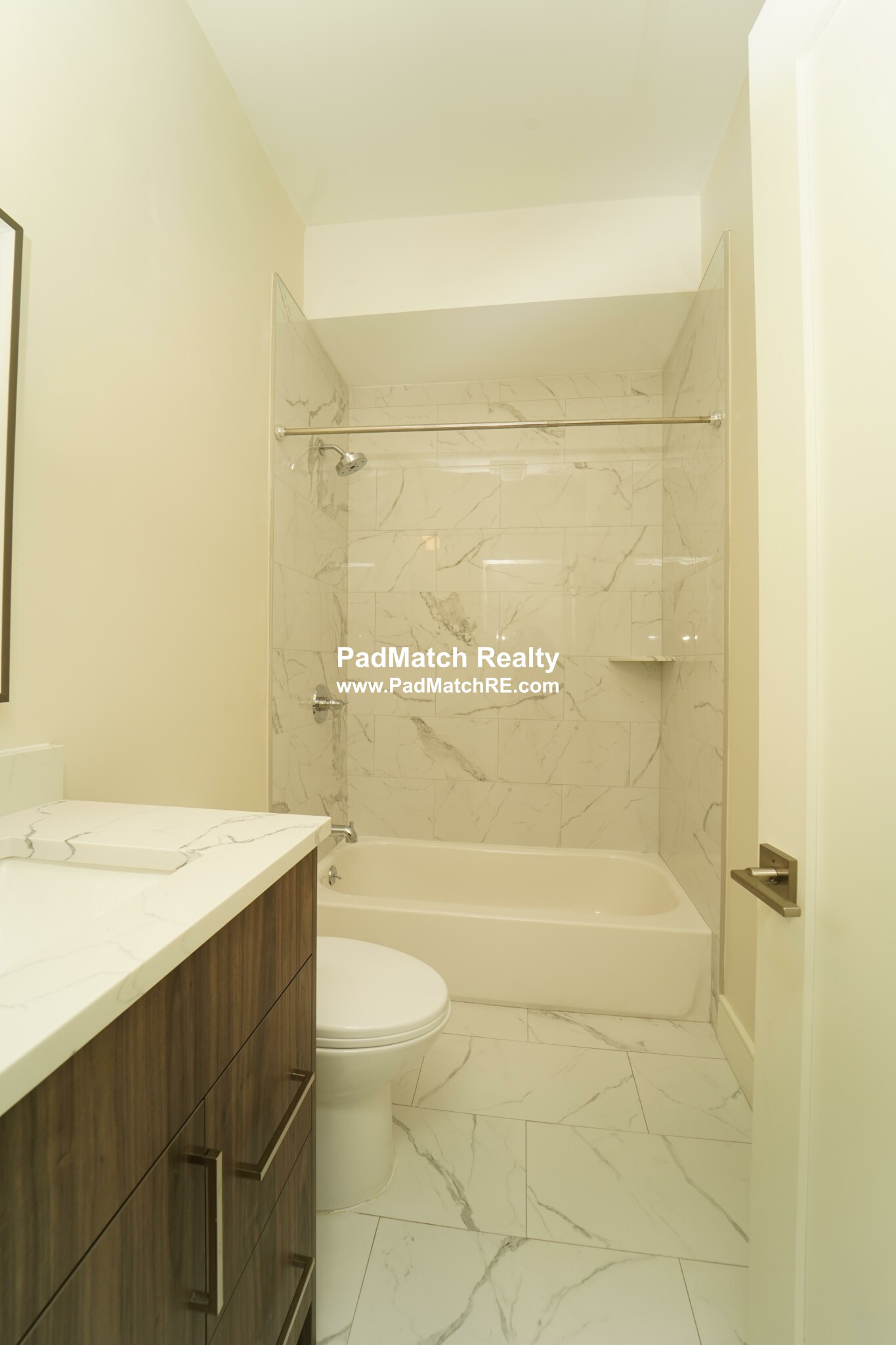 3 bed, 3 bath apartment for rent at 64 Chelsea St Unit 1, East Boston — photo 14 of 32