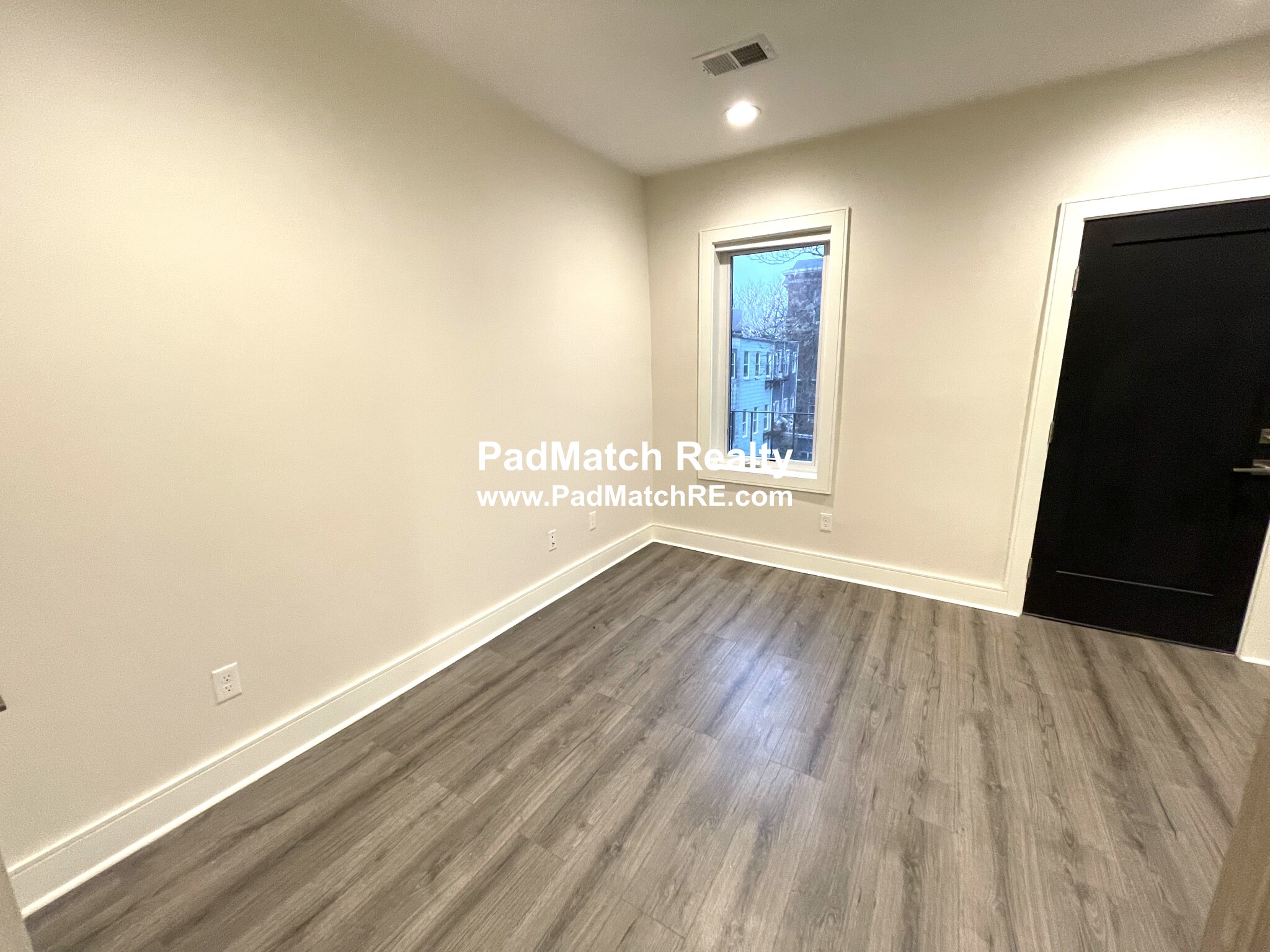 1.5 bed, 2 bath apartment for rent at 64 Chelsea St Unit 2, East Boston — photo 2 of 28