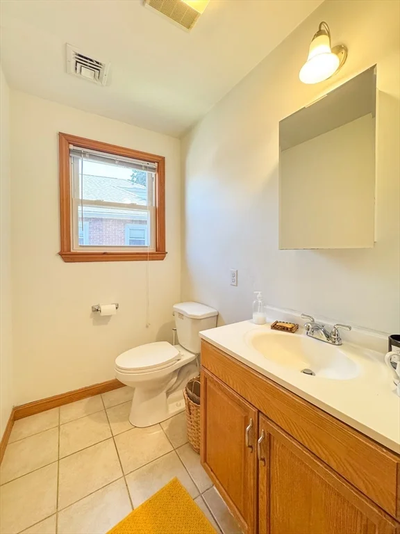 3 bed, 1 bath apartment for rent at 64 Colborne Rd Unit 64, Brighton — photo 12 of 14