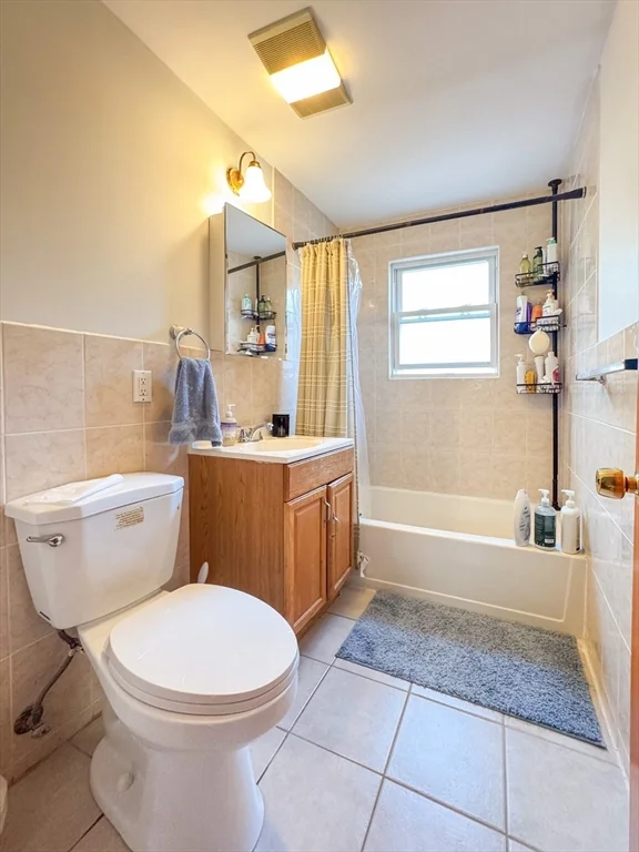 3 bed, 1 bath apartment for rent at 64 Colborne Rd Unit 64, Brighton — photo 8 of 14