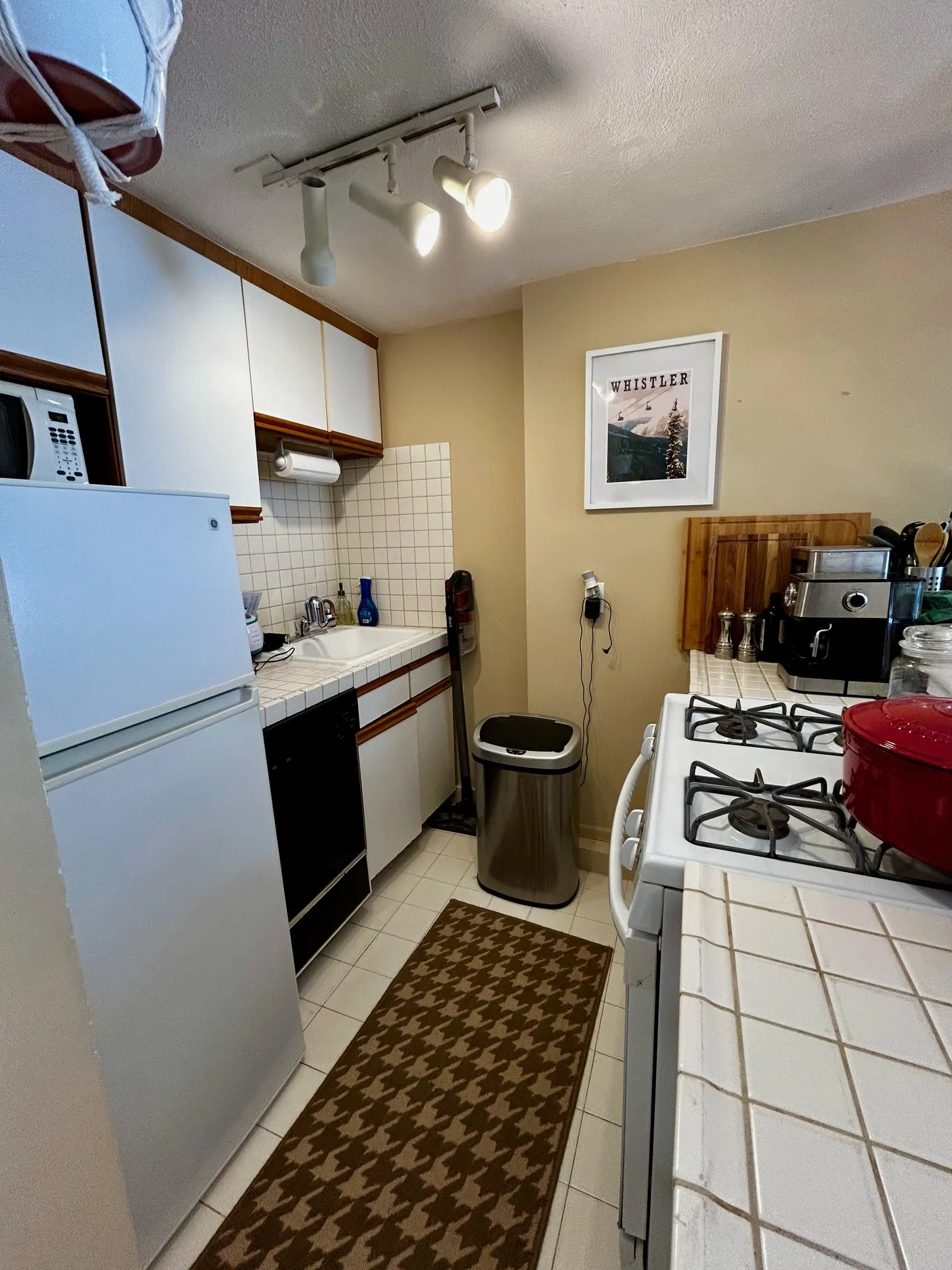 1 bed, 1 bath apartment for rent at 64 Commonwealth Ave Unit 4, Back Bay — photo 3 of 9