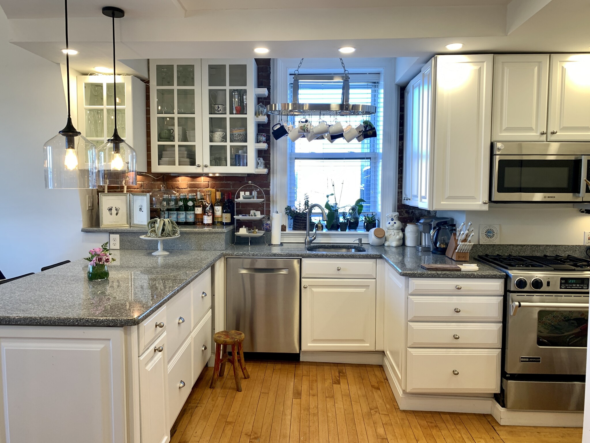 1 bed, 1 bath apartment for rent at 64 Commonwealth Ave Unit PH1, Back Bay — photo 10 of 18