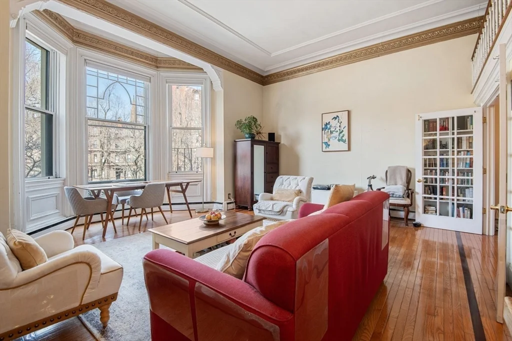 1 bed, 1 bath apartment for rent at 64 Commonwealth Unit 3, Back Bay — photo 8 of 26