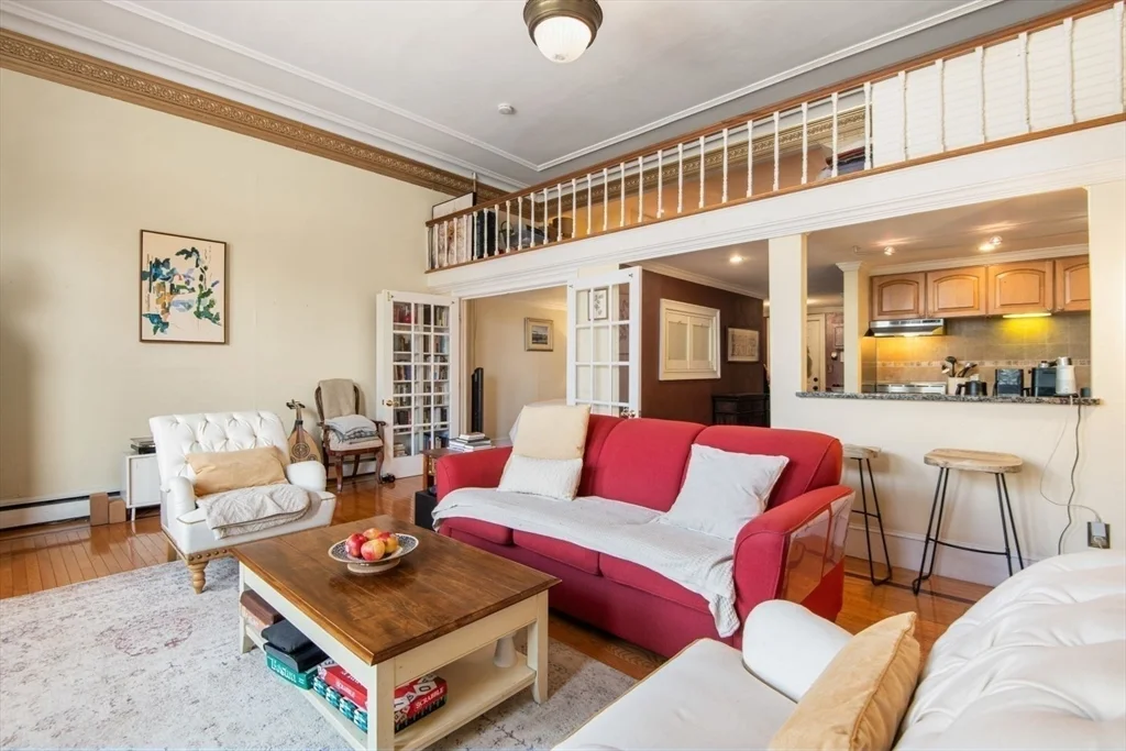 1 bed, 1 bath apartment for rent at 64 Commonwealth Unit 3, Back Bay — photo 3 of 26