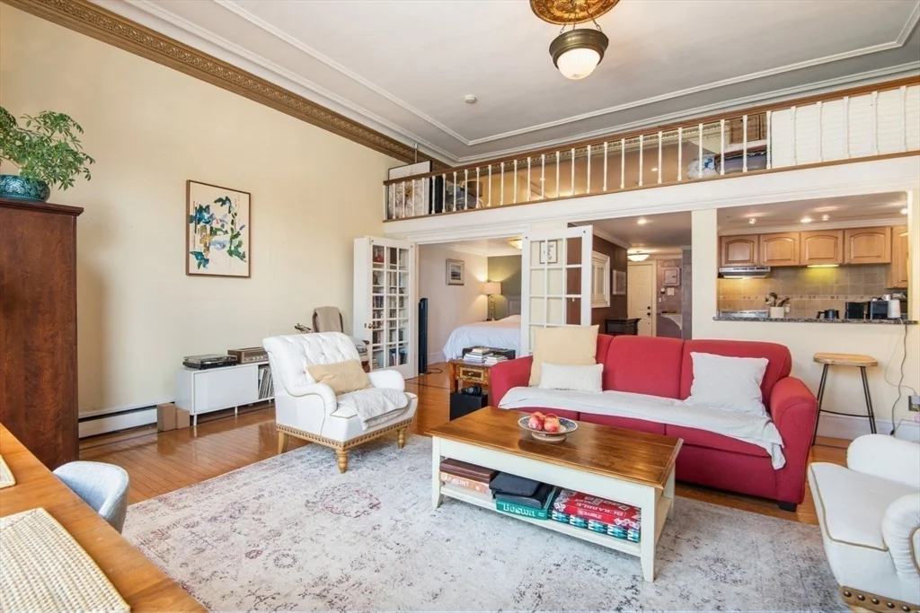 1 bed, 1 bath apartment for rent at 64 Commonwealth Unit 3, Back Bay — photo 2 of 26
