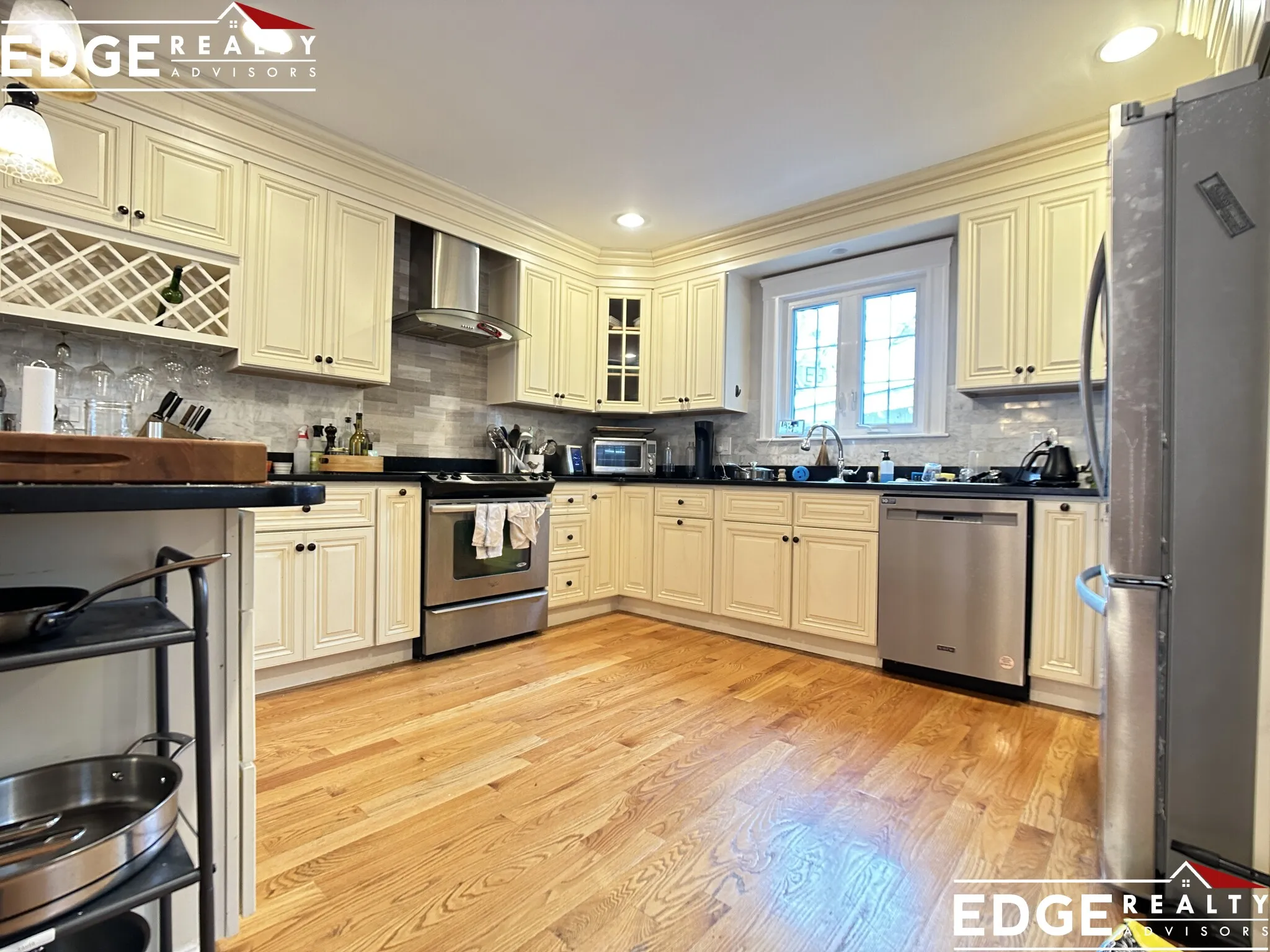 4 bed, 3 bath apartment for rent at 64 Corey Rd Unit 2, Brighton — photo 2 of 16