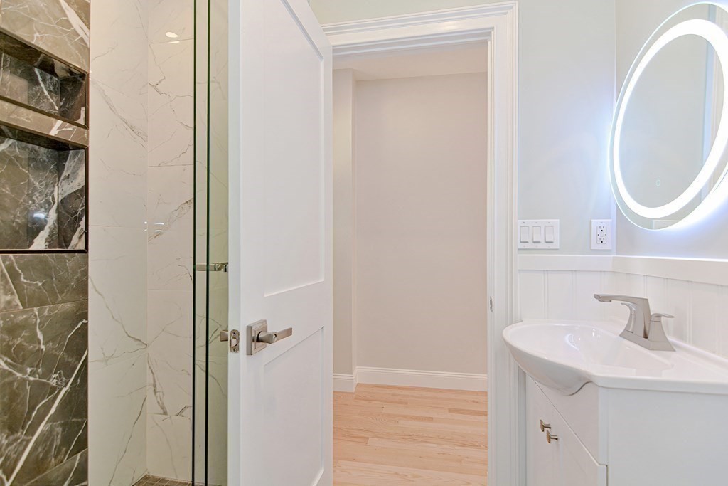 3 bed, 2 bath apartment for rent at 64 Crescent St Unit 1, Swampscott — photo 23 of 38