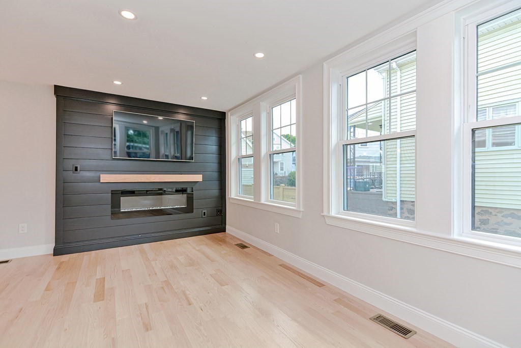 3 bed, 2 bath apartment for rent at 64 Crescent St Unit 1, Swampscott — photo 21 of 38