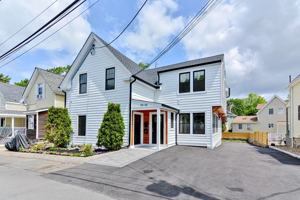 3 bed, 2 bath apartment for rent at 64 Crescent St Unit 1, Swampscott — photo 1 of 38