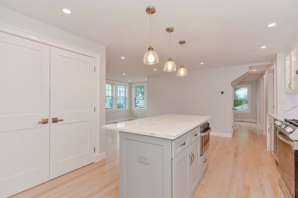 3 bed, 2 bath apartment for rent at 64 Crescent St Unit 1, Swampscott — photo 14 of 38