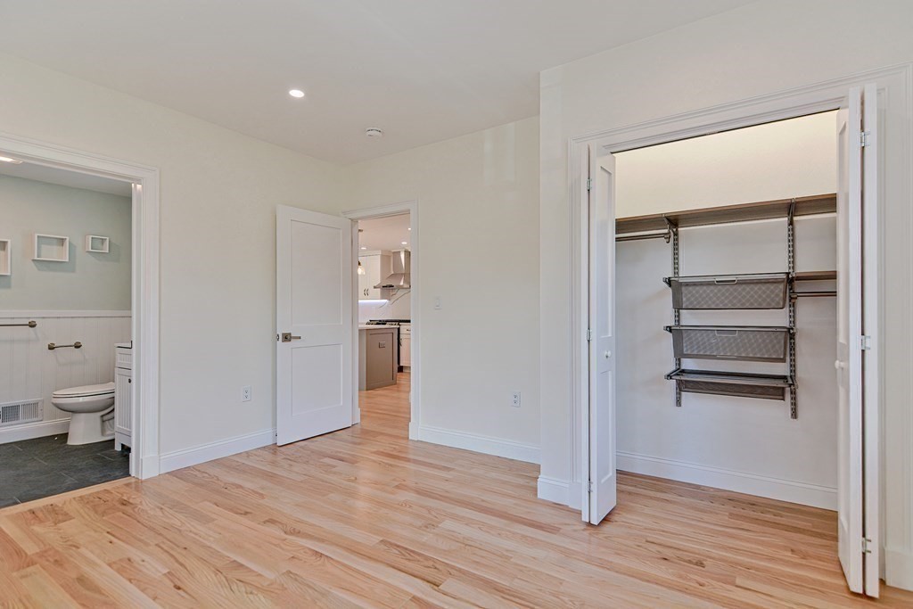3 bed, 2 bath apartment for rent at 64 Crescent St Unit 1, Swampscott — photo 34 of 38