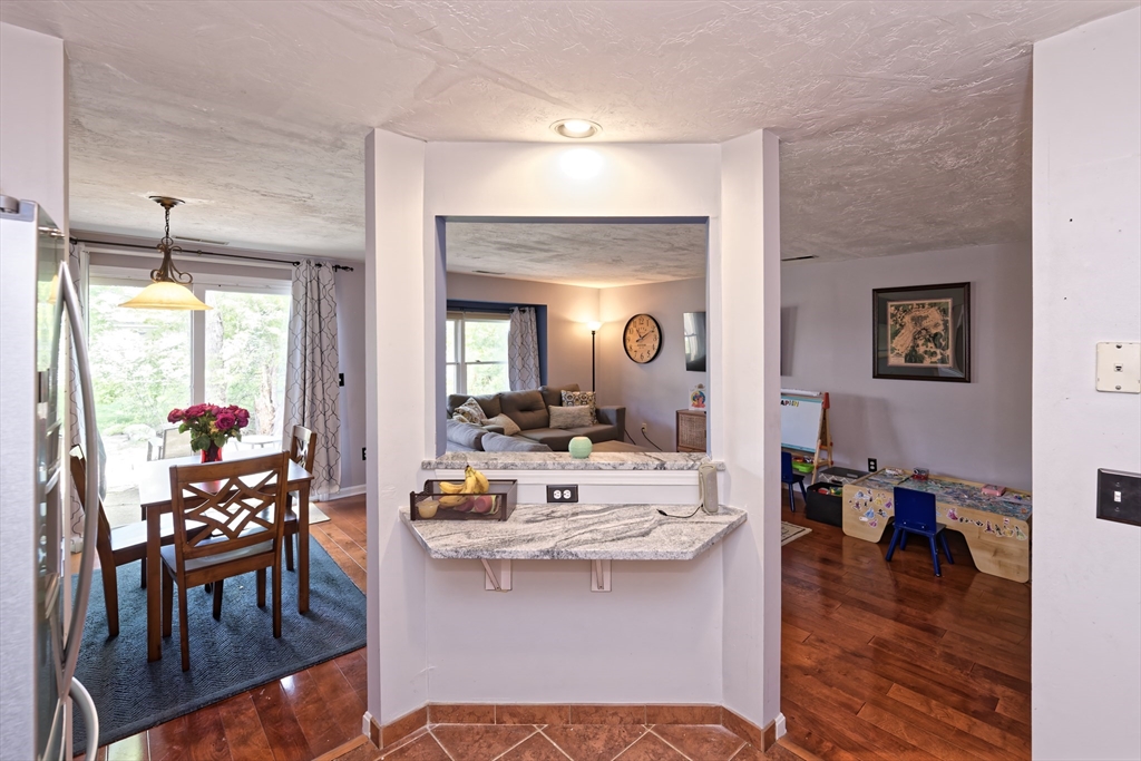 2 bed, 1 bath apartment for rent at 64 Crystal Brook Way Unit B, Marlborough — photo 12 of 41
