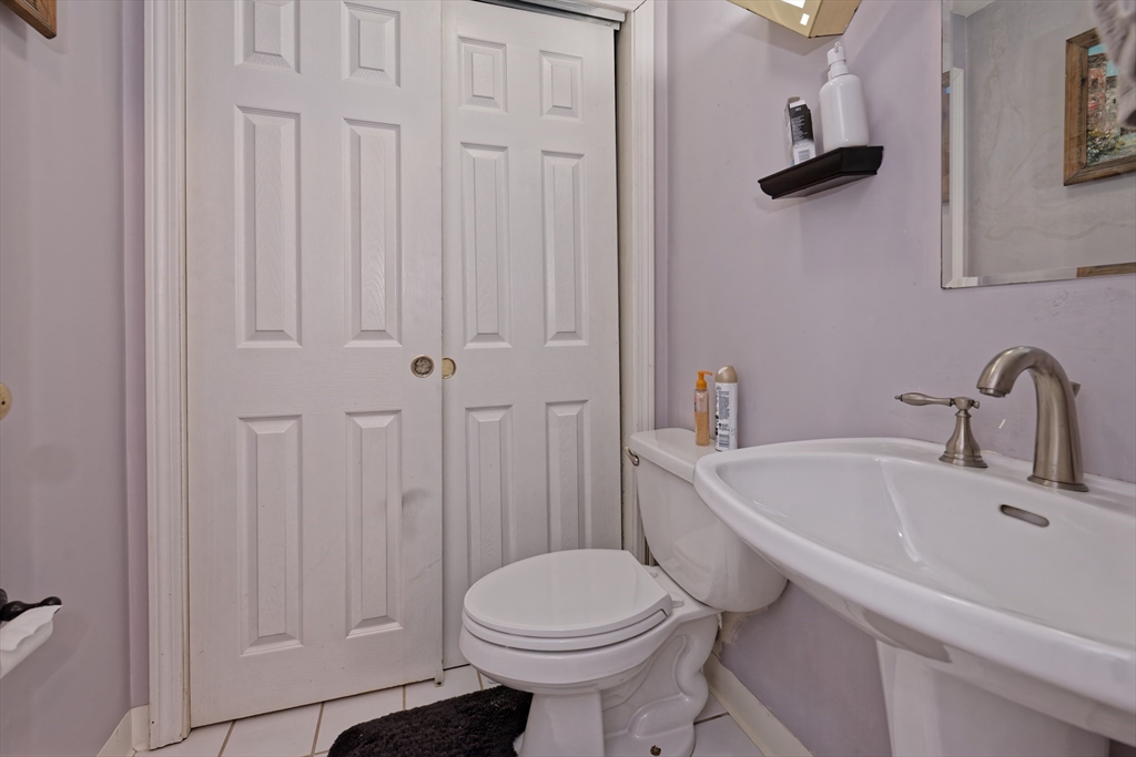 2 bed, 1 bath apartment for rent at 64 Crystal Brook Way Unit B, Marlborough — photo 15 of 41