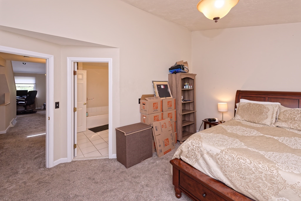 2 bed, 1 bath apartment for rent at 64 Crystal Brook Way Unit B, Marlborough — photo 36 of 41