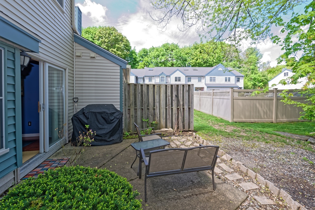 2 bed, 1 bath apartment for rent at 64 Crystal Brook Way Unit B, Marlborough — photo 38 of 41
