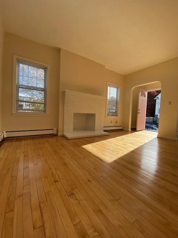 2 bed, 1 bath apartment for rent at 64 Desoto Rd Unit 1, West Roxbury — photo 6 of 11