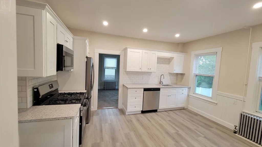 2 bed, 1 bath apartment for rent at 64 Edinboro St Unit 1, Marlborough — photo 12 of 14