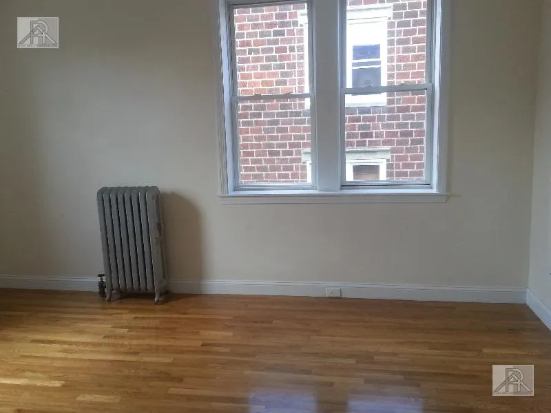 3 bed, 1 bath apartment for rent at 64 Egmont St Unit 6, Brookline — photo 5 of 6