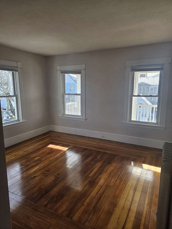 3 bed, 1 bath apartment for rent at 64 Emory St Unit 3, Attleboro — photo 5 of 17