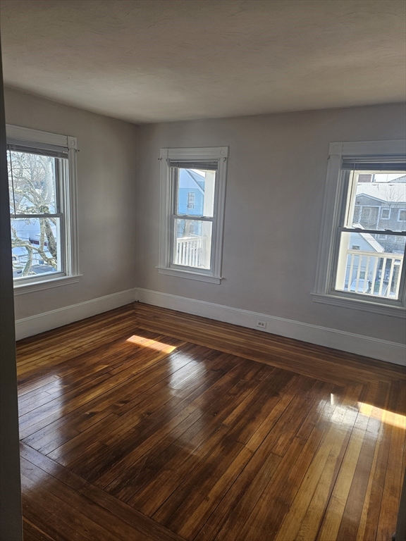 3 bed, 1 bath apartment for rent at 64 Emory St Unit 3, Attleboro — photo 6 of 17