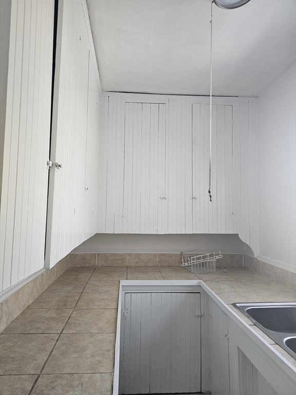 3 bed, 1 bath apartment for rent at 64 Emory St Unit 3, Attleboro — photo 17 of 17