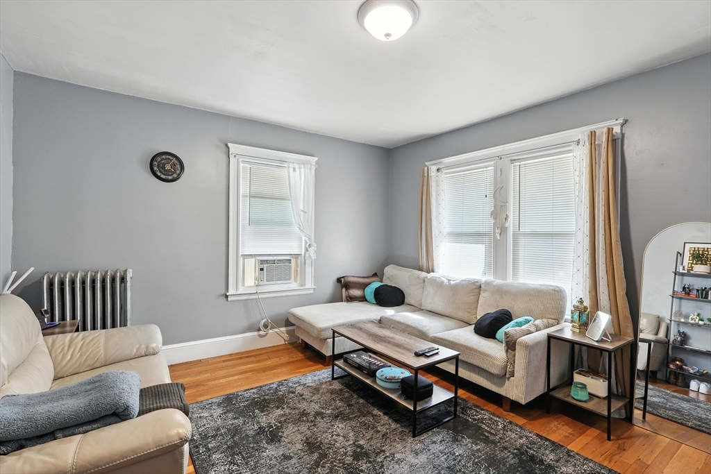 1 bed, 1 bath apartment for rent at 64 Endicott Unit 4, Quincy — photo 1 of 12