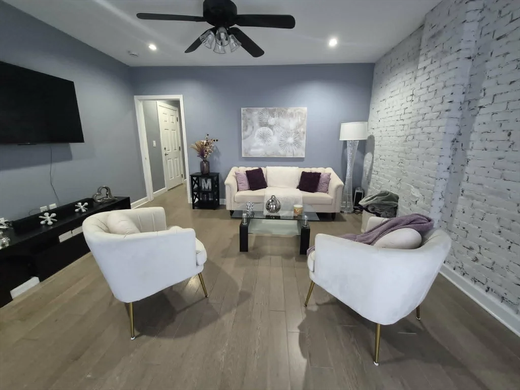 2 bed, 1 bath apartment for rent at 64 Florida St Unit 1, Dorchester — photo 5 of 15
