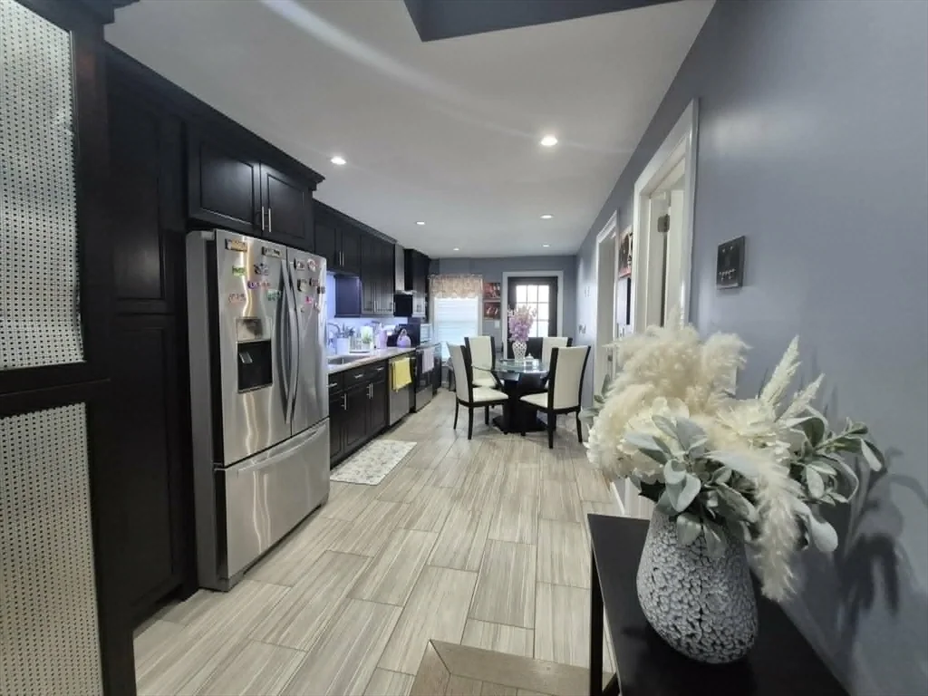 2 bed, 1 bath apartment for rent at 64 Florida St Unit 1, Dorchester — photo 2 of 15