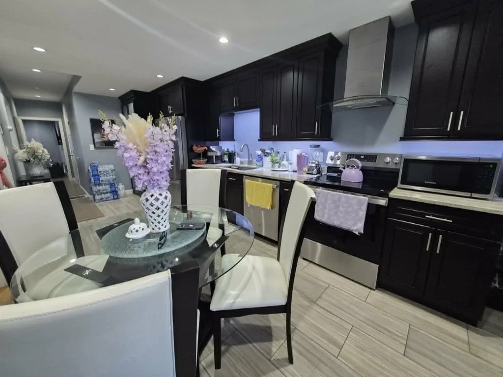 2 bed, 1 bath apartment for rent at 64 Florida St Unit 1, Dorchester — photo 3 of 15