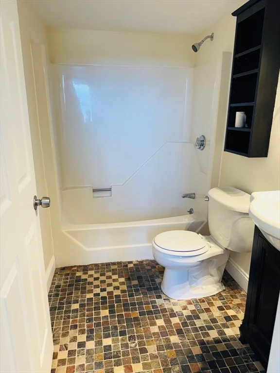 1 bed, 1 bath apartment for rent at 64 Forest St Unit 235, Medford — photo 7 of 12