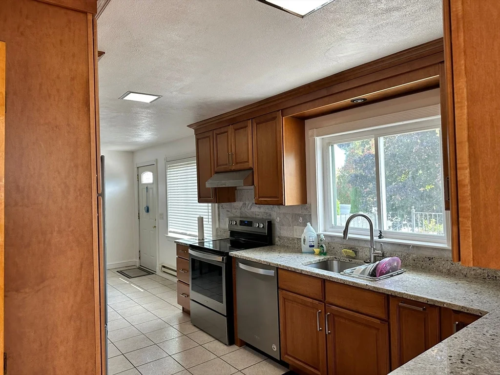 4 bed, 2 bath apartment for rent at 64 Francis Unit 1, Revere — photo 2 of 16