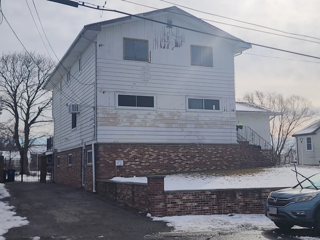 4 bed, 2 bath apartment for rent at 64 Francis Unit 1, Revere — photo 16 of 16