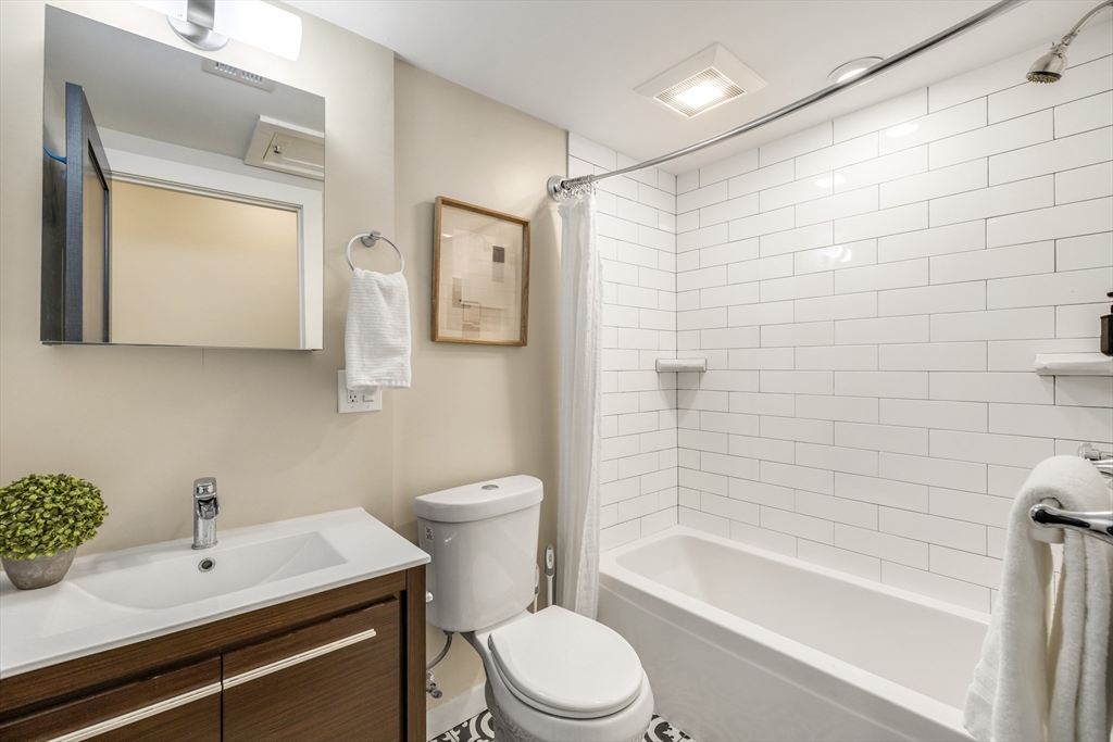 2 bed, 1 bath apartment for rent at 64 Frankfort St Unit 4, East Boston — photo 10 of 16