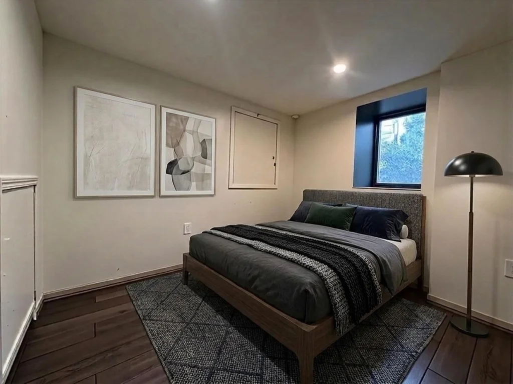2 bed, 1 bath apartment for rent at 64 Goodenough St Unit G, Oak Square — photo 5 of 6