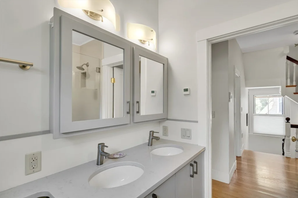 5 bed, 2 bath apartment for rent at 64 Gorham, Baldwin — photo 20 of 32