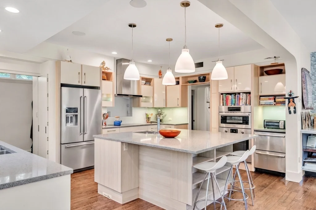 5 bed, 2 bath apartment for rent at 64 Gorham, Baldwin — photo 8 of 32