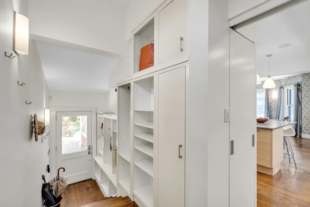 5 bed, 2 bath apartment for rent at 64 Gorham, Baldwin — photo 28 of 32
