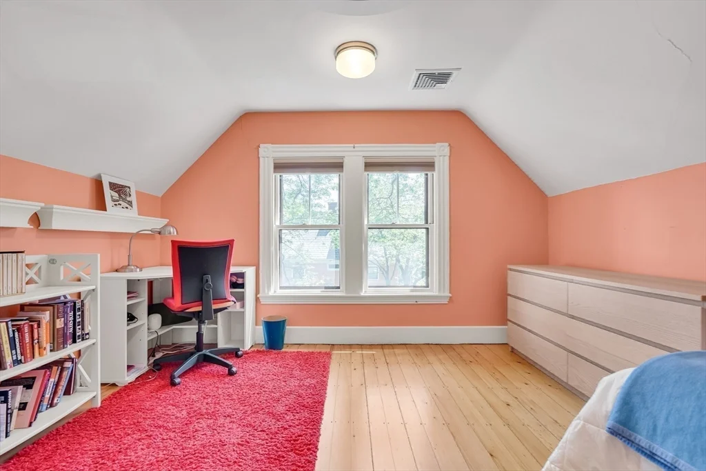 5 bed, 2 bath apartment for rent at 64 Gorham, Baldwin — photo 23 of 32