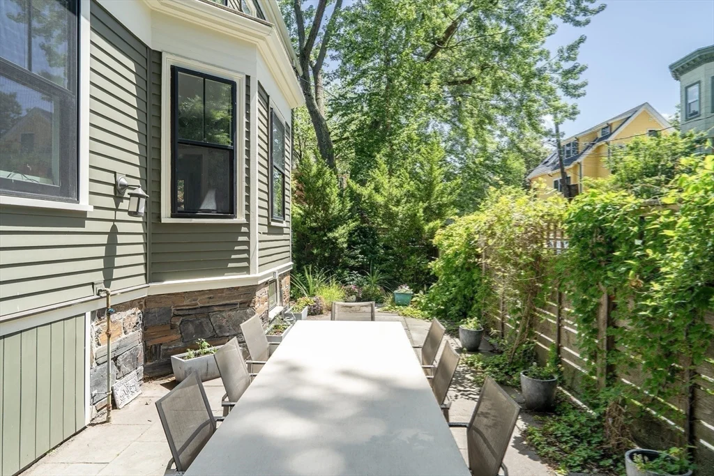 5 bed, 2 bath apartment for rent at 64 Gorham, Baldwin — photo 31 of 32