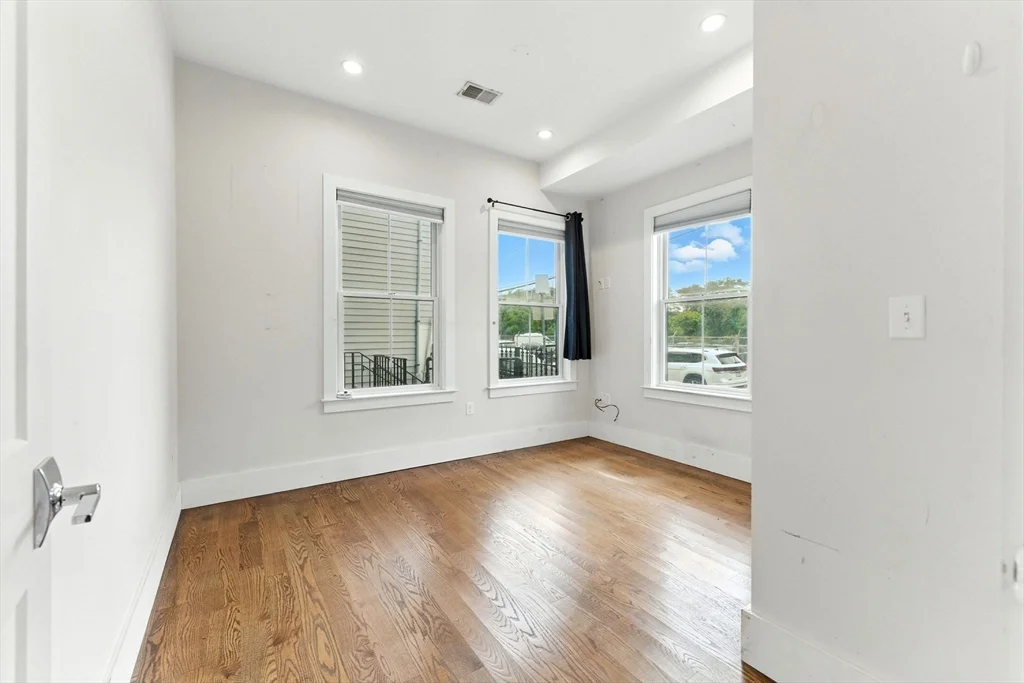 2 bed, 1 bath apartment for rent at 64 Gove St Unit 1, East Boston — photo 15 of 24