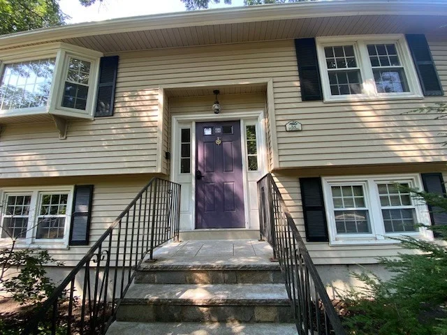 3 bed, 2 bath apartment for rent at 64 Haverhill St, Reading — photo 2 of 38