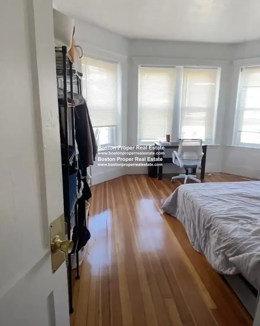 Studio bed, 1 bath apartment for rent at 64 Hemenway St Unit 12A, Fenway — photo 1 of 9