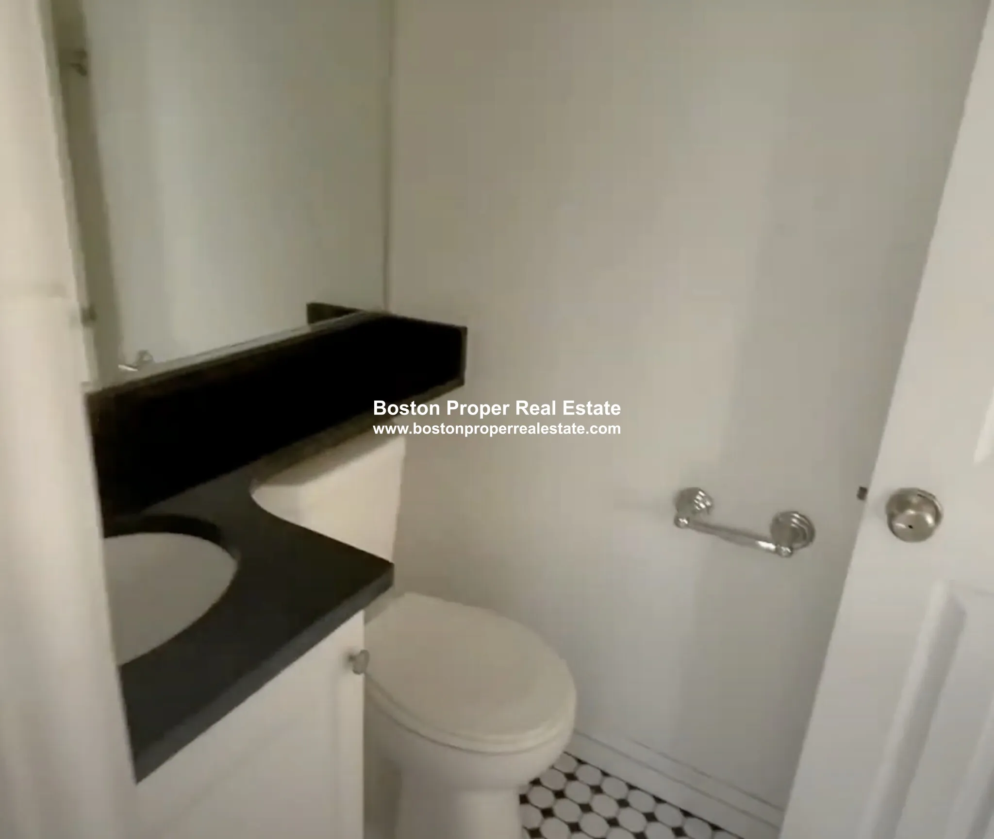 1 bed, 1 bath apartment for rent at 64 Hemenway St Unit 24, Fenway — photo 4 of 5