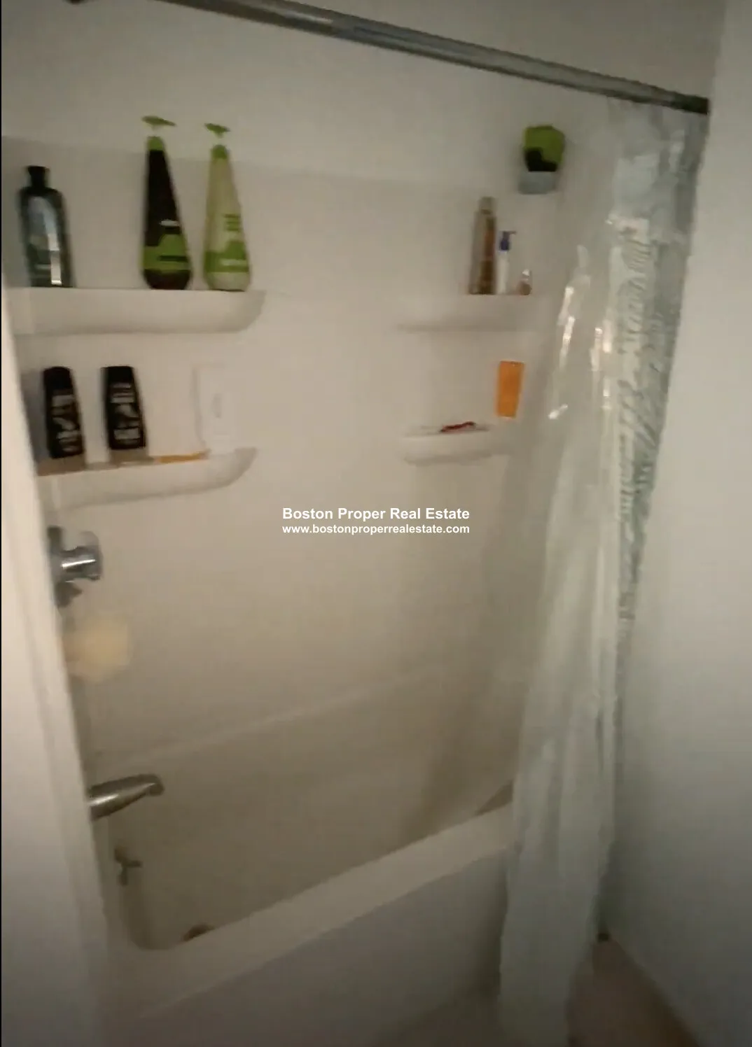 3 bed, 1 bath apartment for rent at 64 Hemenway St Unit 28, Fenway — photo 6 of 9