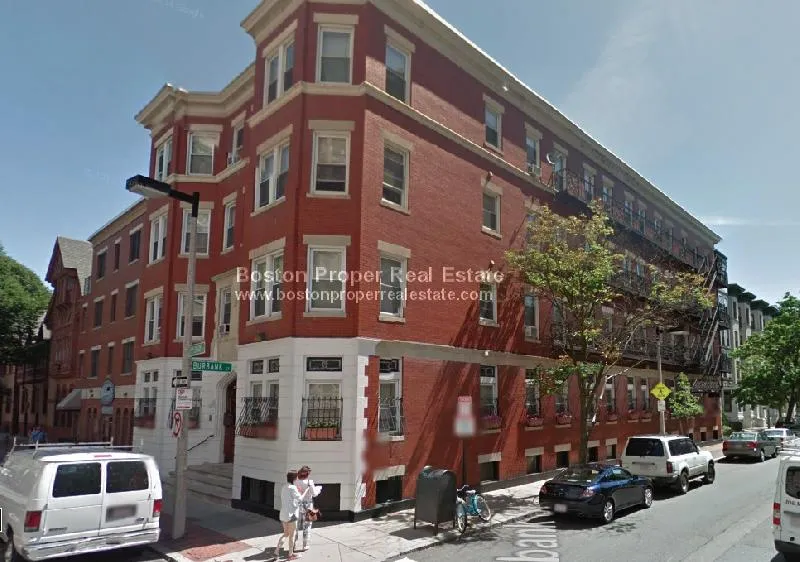 1 bed, 1 bath apartment for rent at 64 Hemenway St Unit 5, Fenway — photo 6 of 13