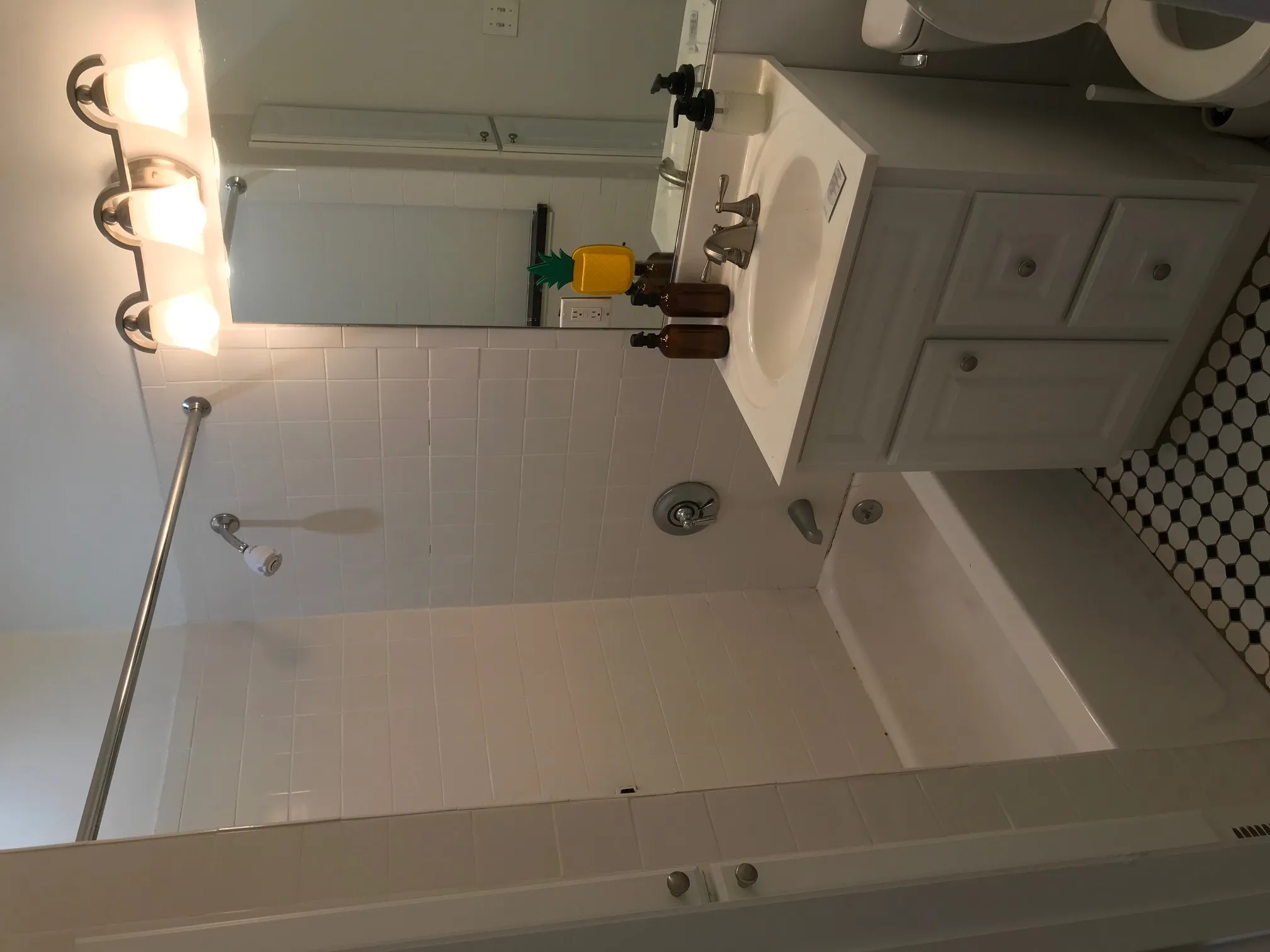 1 bed, 1 bath apartment for rent at 64 Hemenway St Unit 5, Fenway — photo 13 of 13