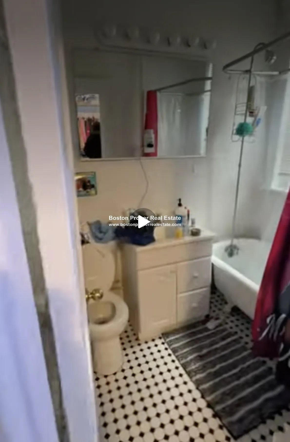 Studio bed, 1 bath apartment for rent at 64 Hemenway St Unit 9, Fenway — photo 4 of 5