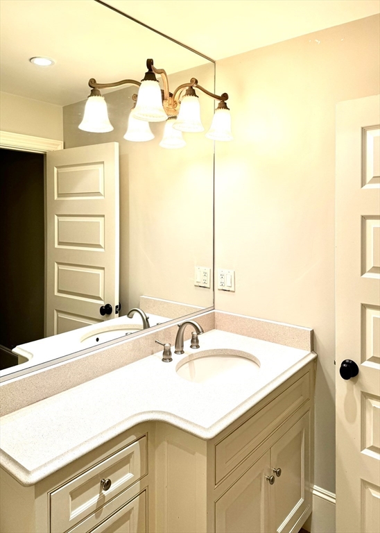 1 bed, 1 bath apartment for rent at 64 Highland Ave Unit 4, Winchester Highlands — photo 11 of 14